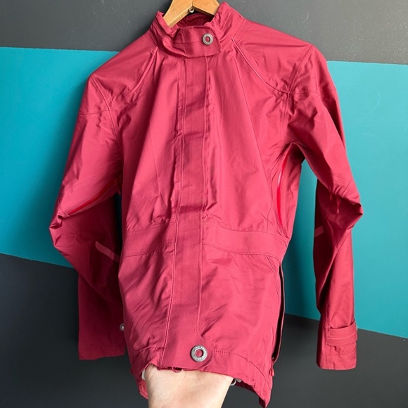 MEC Women's waterproof jacket size 4 - Picture 3 of 15